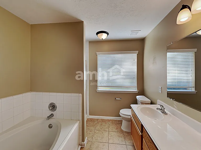 29010 Ashbrook Ln — Photo 15