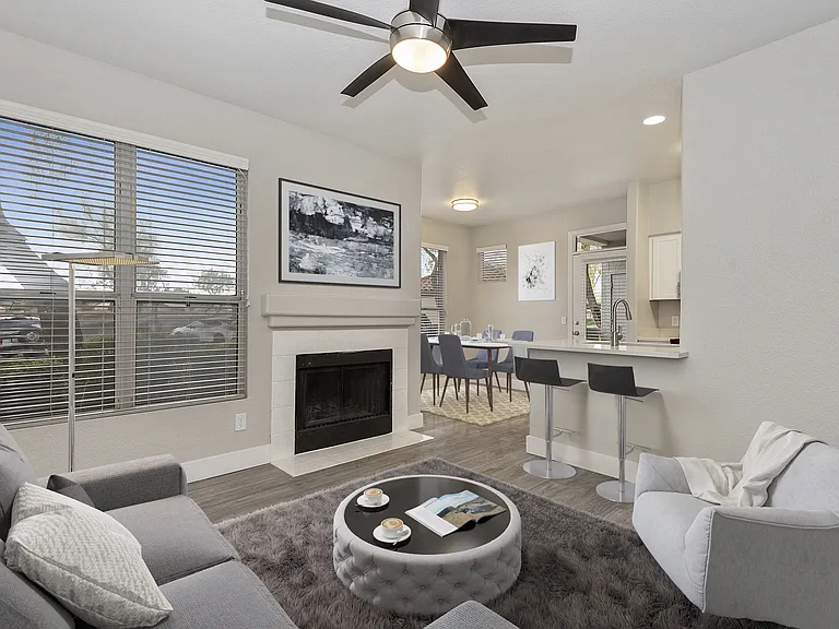 The Retreat Apartments — Photo 7