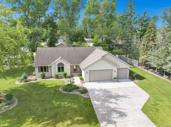 2745 Rockwood Hts, Green Bay, WI 54313