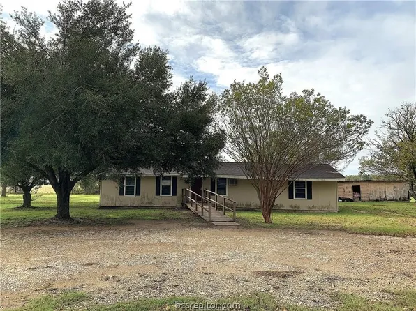 4734 Highway 75 S, Madisonville, TX 77864
