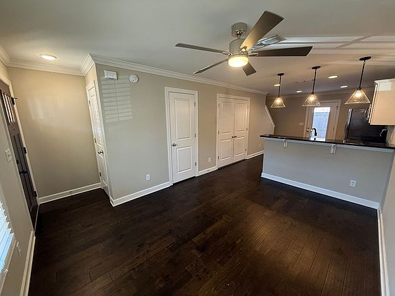2nd image of 2506 E Main St #D2