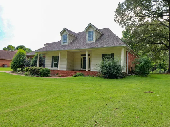 157 Aberdeen Dr N, Munford, TN 38058