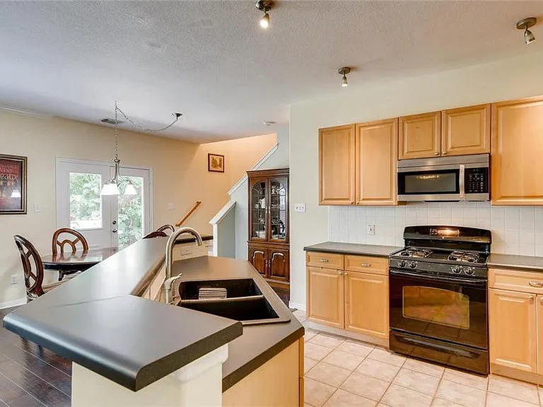 9206 Sommerland Way — Photo 7