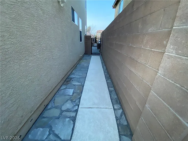 9337 Outer Banks Ave — Photo 14