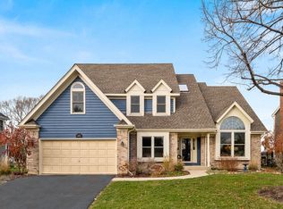 26W130 Wood Lark Dr, Carol Stream, IL 60188
