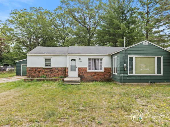 1940 S Mill Iron Rd, Muskegon, MI 49442