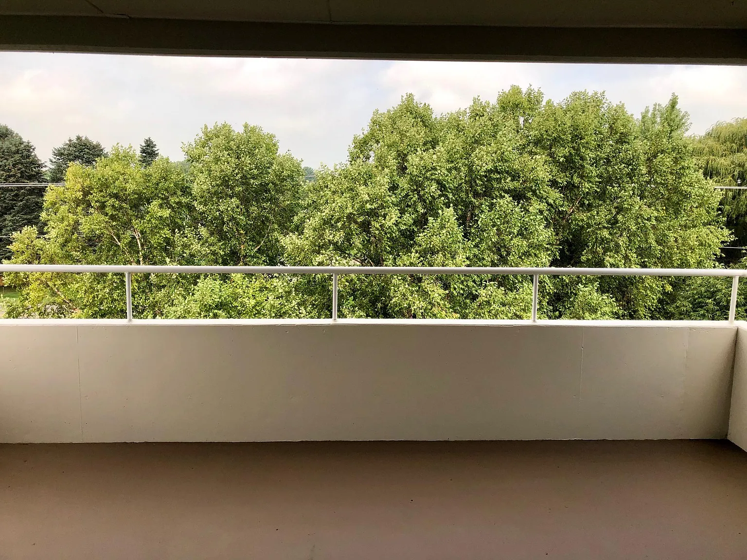 1500 Lincoln Tower Cir — Photo 4