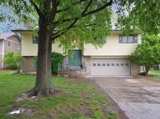 1600 E Maple St, Derby, KS 67037