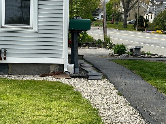 2nd image of 179 Ocean House Rd