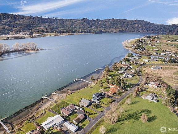 5th image of 301 W Sunny Sands