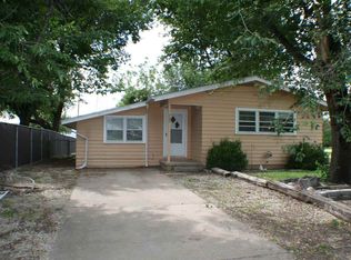 515 S Elm St, Douglass, KS 67039
