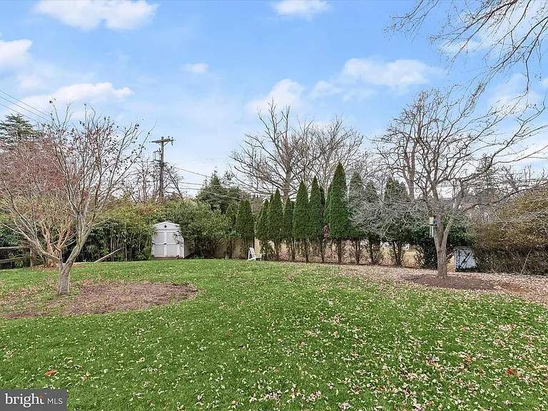 51 E Timonium Rd — Photo 34