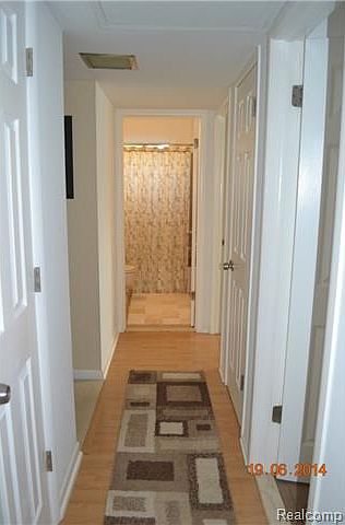 2nd image of 30721 Mackenzie Dr