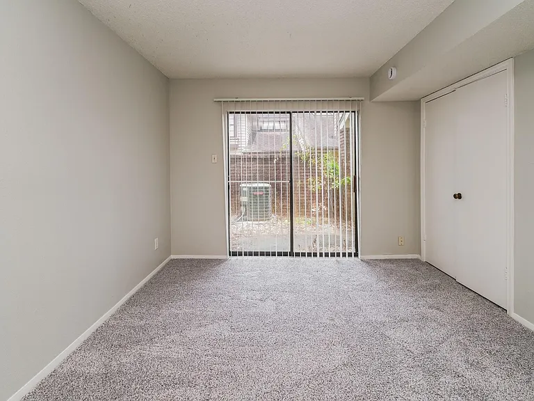 200 Pecan Dr #702 — Photo 10