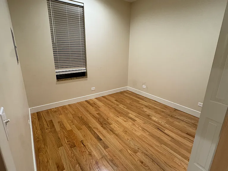 515 W 31st St #2 — Photo 1