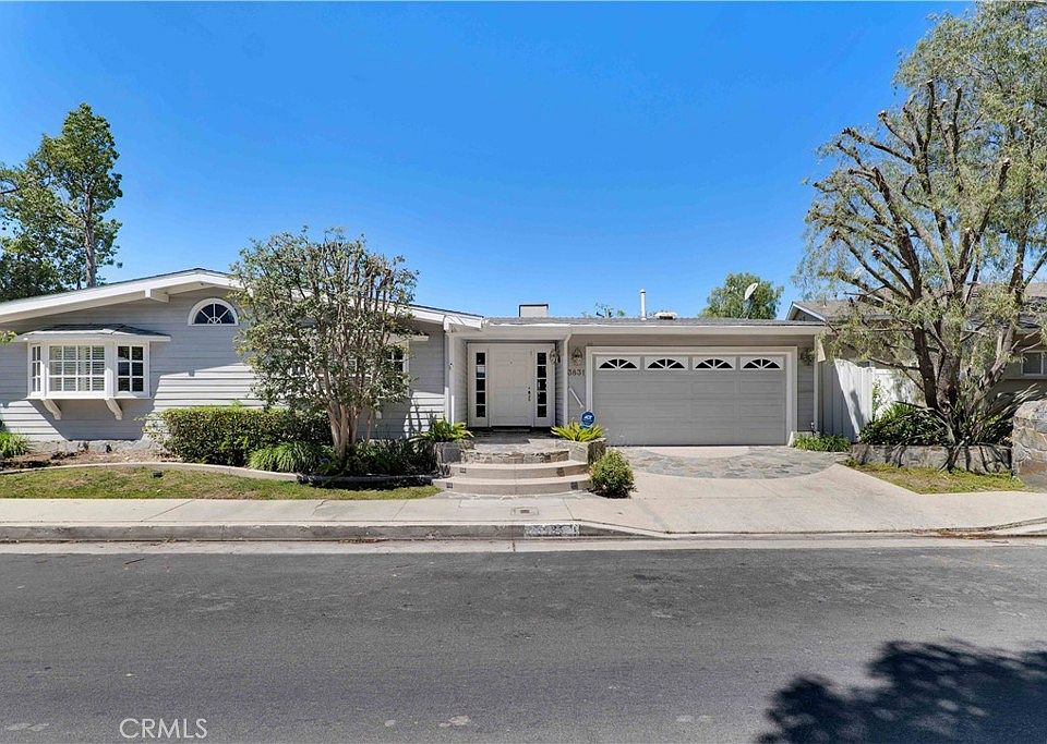 1st image of 3831 Cody Rd