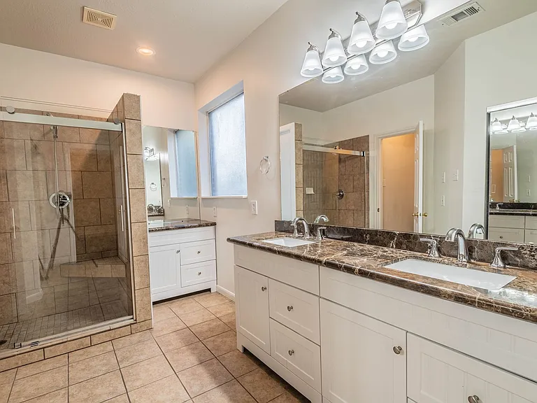 6303 Faulkner Ridge Dr — Photo 4