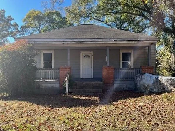 70 Holly St, Great Falls, SC 29055