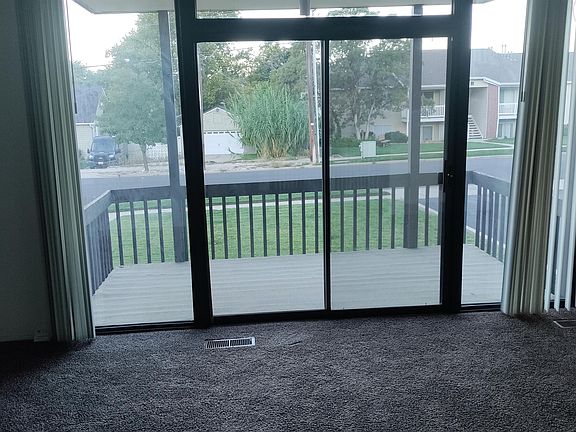 4th image of 601 S 100 E