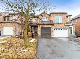 515 Rourke Pl, Newmarket, ON L3Y8S9