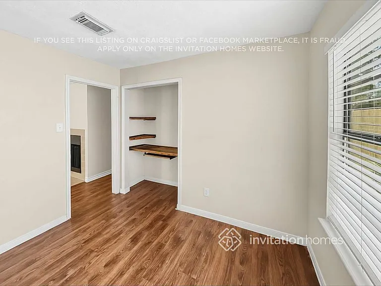 6419 Horsepen Bayou Dr — Photo 17