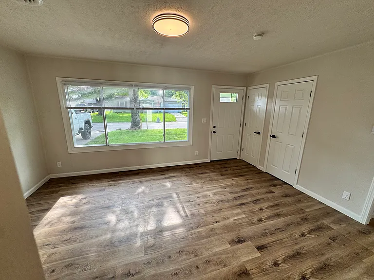 312 Mulberry Blvd — Photo 6