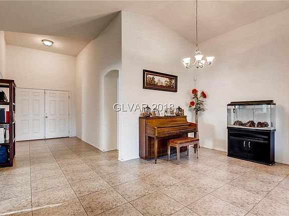 4th image of 88 Whitetail Archery Ave