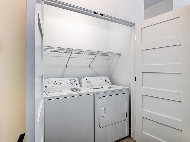 1152 N Hillcrest Pkwy — Photo 10