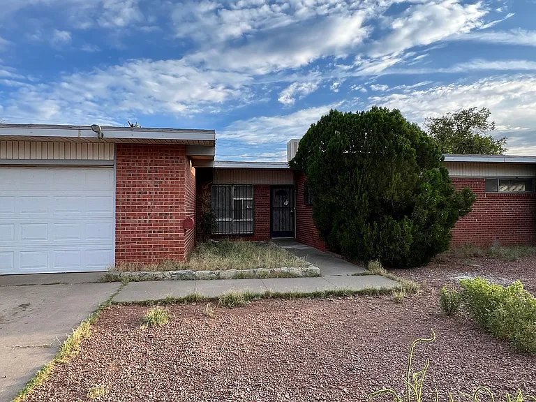 5105 Danny Dr — Photo 1