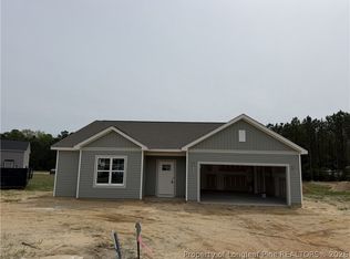 7819 Iron Ct, Fayetteville, NC 28306