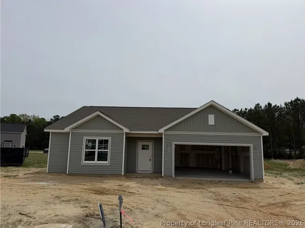 7819 Iron Ct, Fayetteville, NC 28306