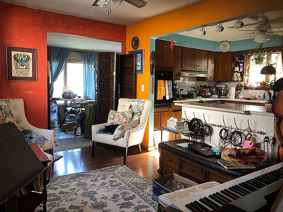 2016 living into kitch/front
