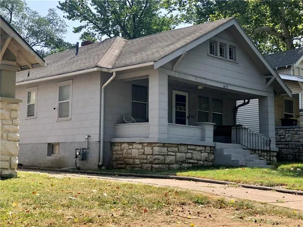 6633 Olive St, Kansas City, MO 64132