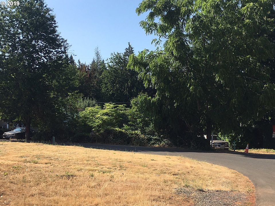 2nd image of 38920 Junker St