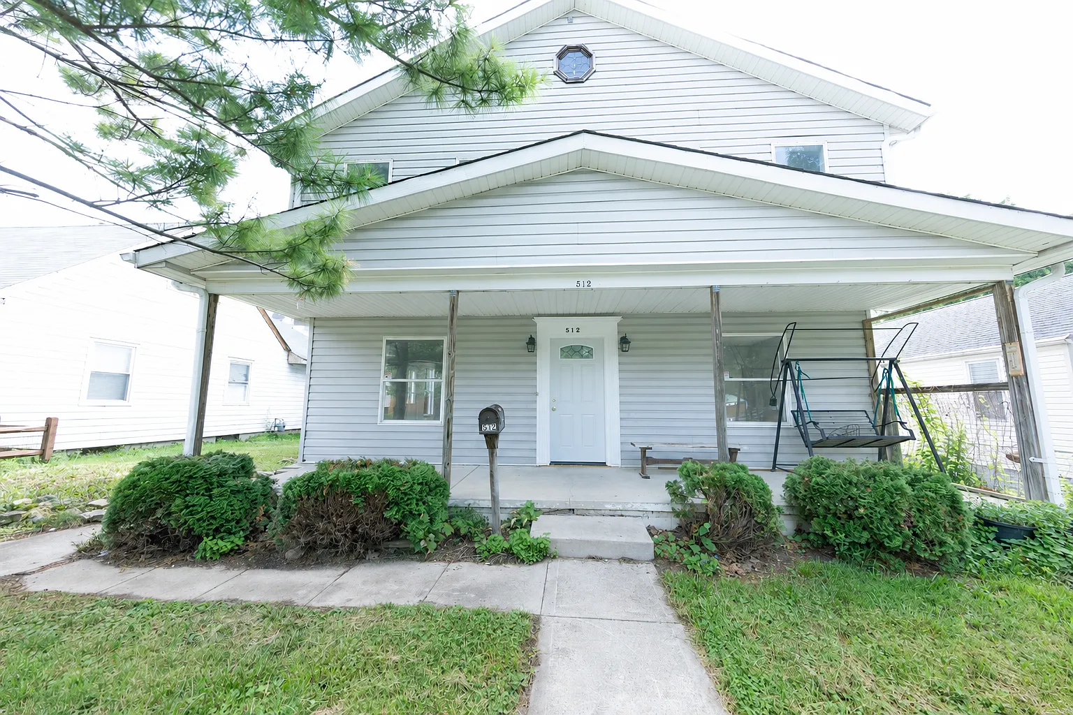 5 bed, 2940 sqft, $2,525 — Photo 3