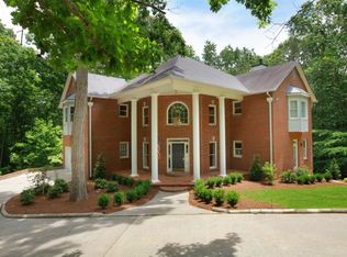 1237 Lake Charles Dr, Roswell, GA 30075