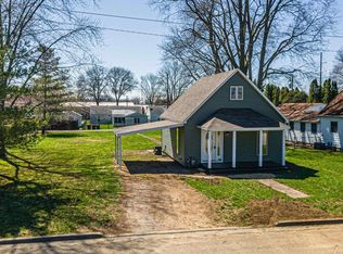 1505 4th St, Lincoln, IL 62656