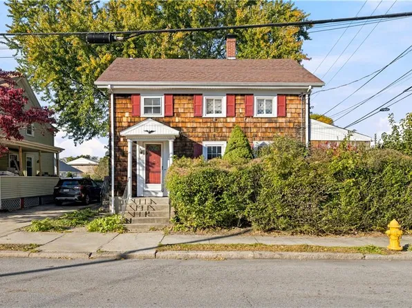 57 Pidge Ave, Pawtucket, RI 02860
