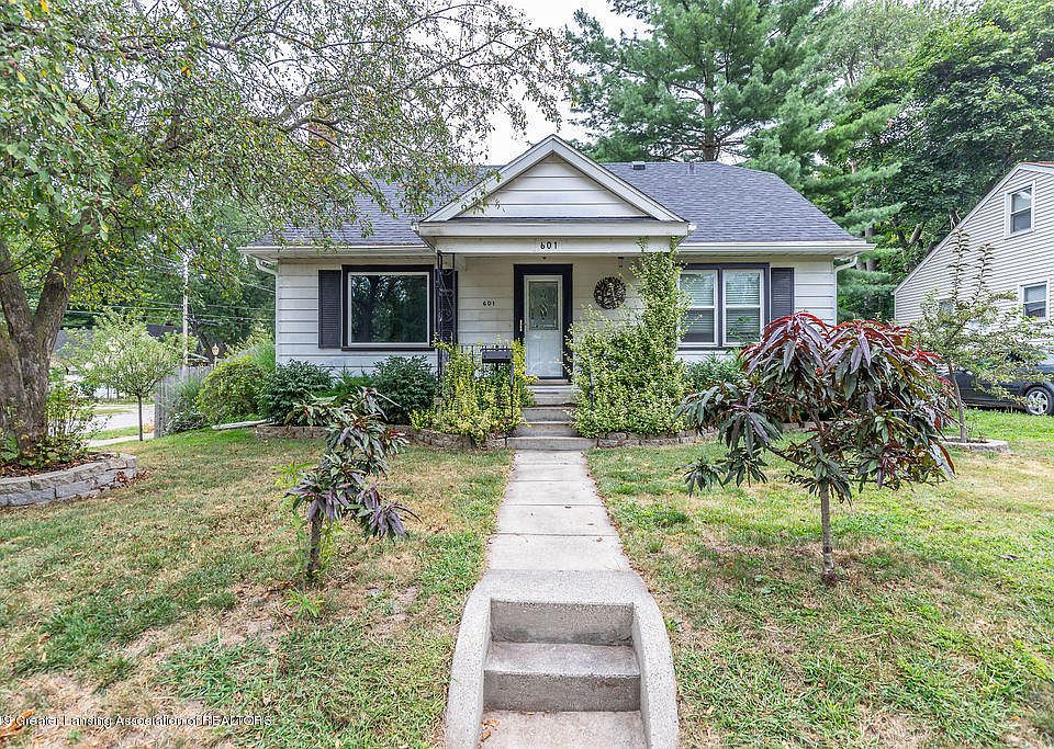 1st image of 601 E Willard Ave