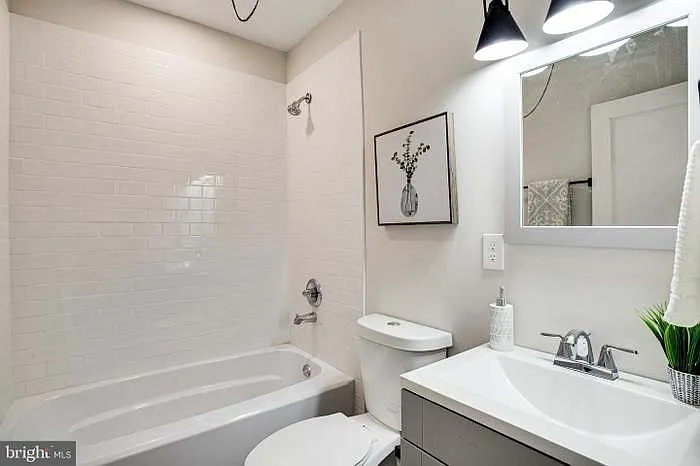 Upstairs bathroom