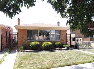 9518 S Clyde Ave, Chicago, IL 60617