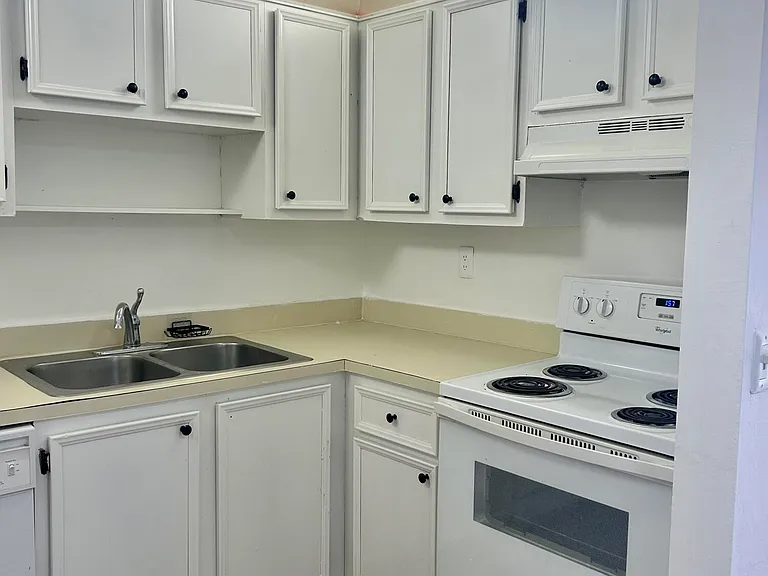 11606 Royal Palm Blvd #11606 — Photo 10