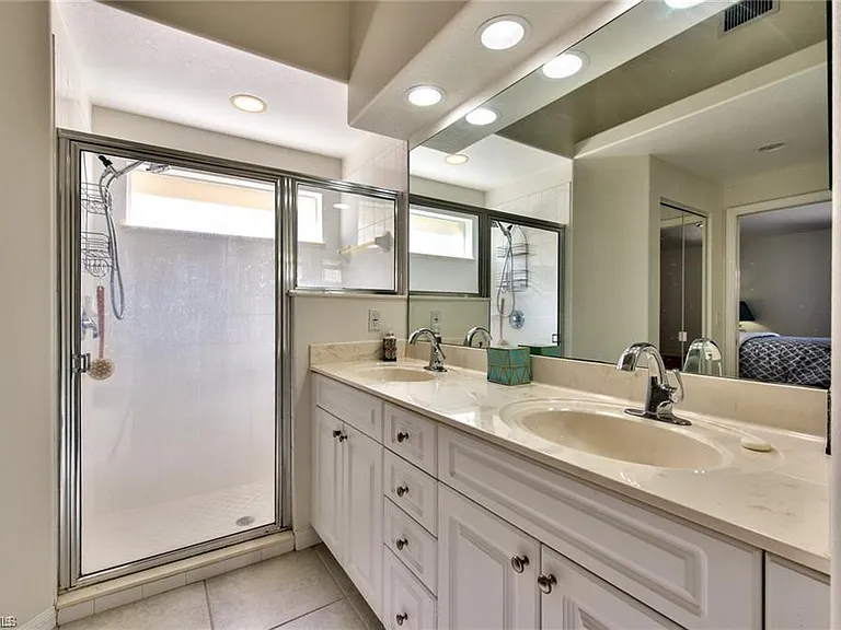 8207 Ibis Cove Cir #S — Photo 17