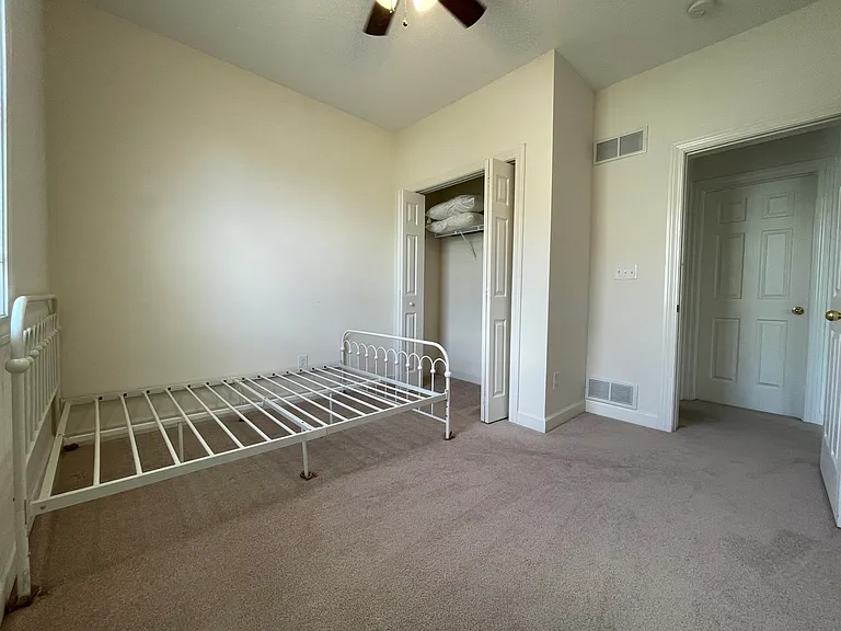 2875 Parkview Dr — Photo 16