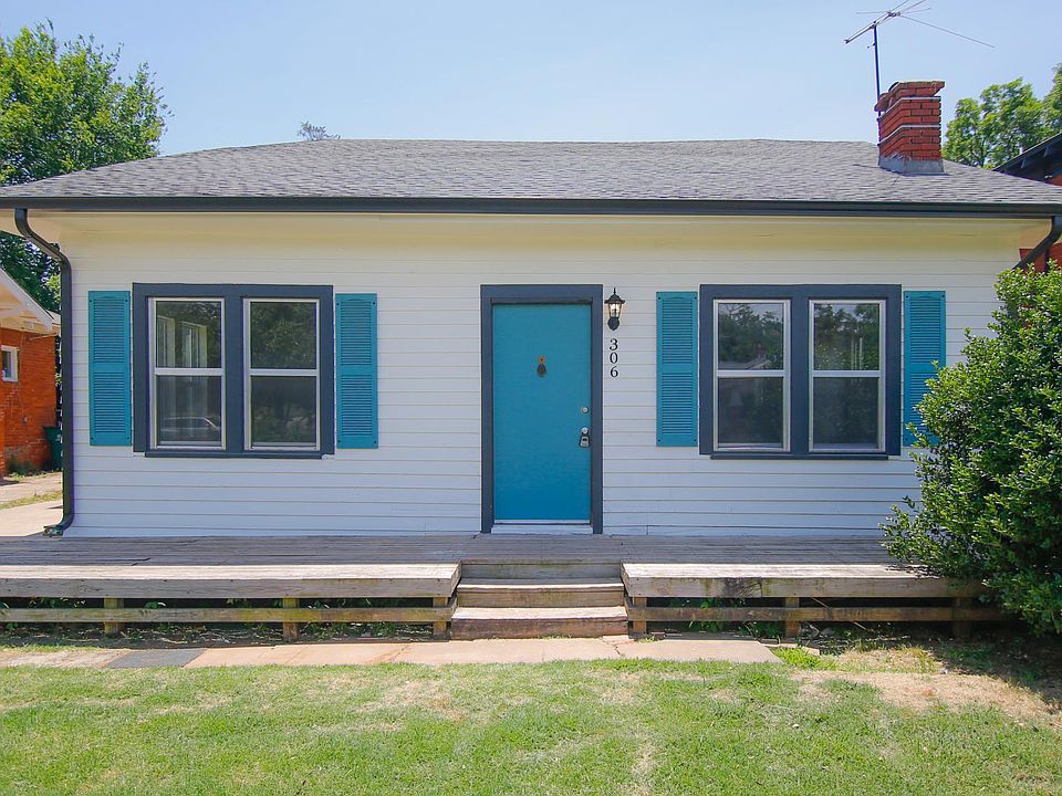1st image of 306 NE 16th St