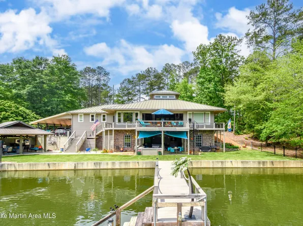 960 Williams Dr, Jacksons Gap, AL 36861