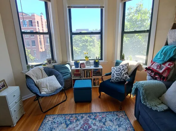 2654 N Ashland Ave APT 3F, Chicago, IL 60614