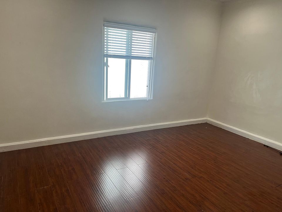 1st image of 144 S Edgemont St #107