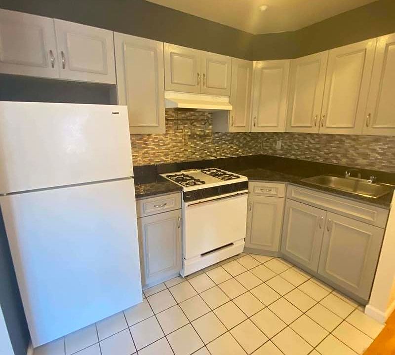 1st image of 28-17 31st St #4
