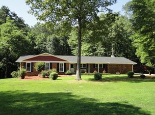 615 Hembree Rd, Roswell, GA 30076